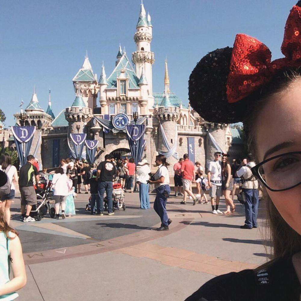 Meet your Posher, Olivia